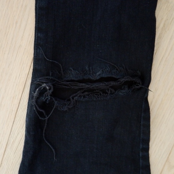 🥳🤩HOST PICK🥰😇Pistola Distressed Skinny Jeans - Picture 3 of 5